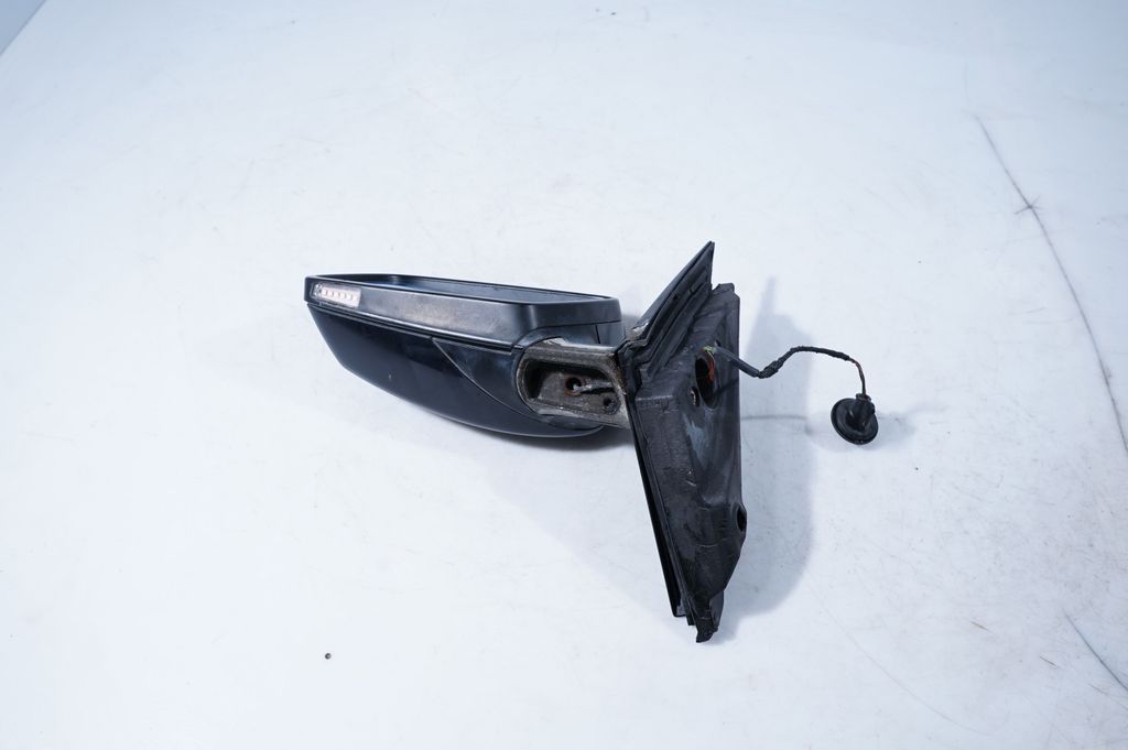 Rear/tail lights (6)