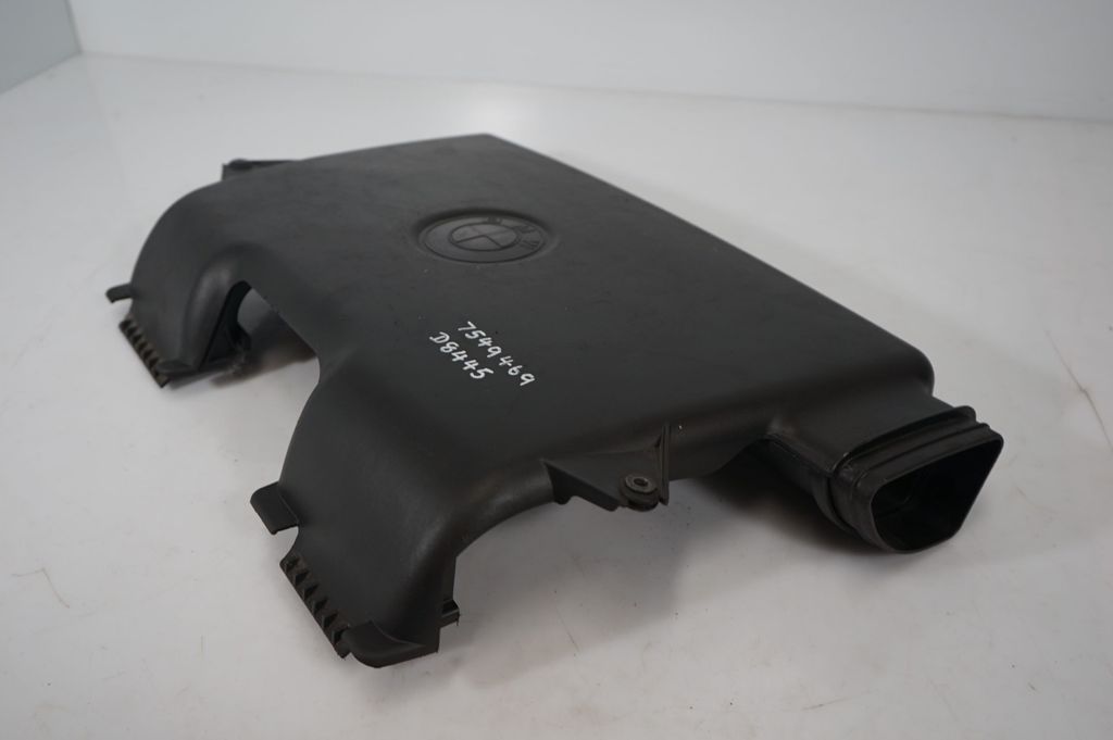 Engine cover (trim) (6)