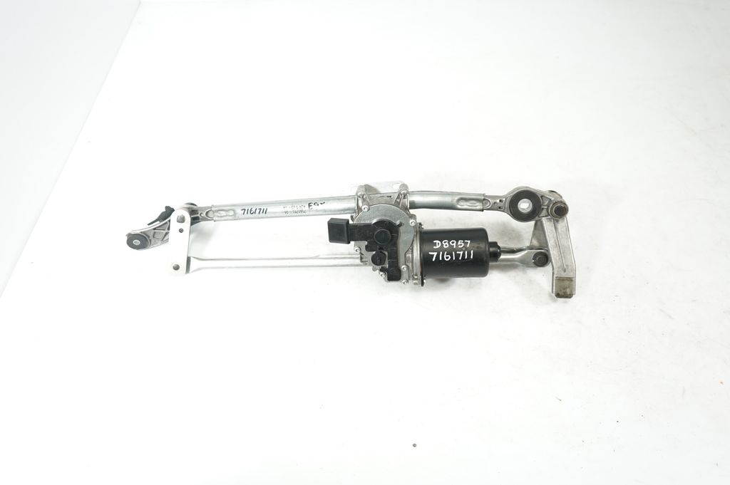 Front wiper linkage and motor