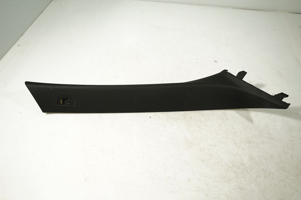 (A) pillar trim (5)