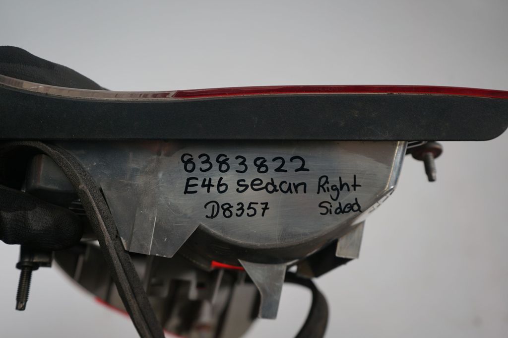 Rear/tail lights (10)