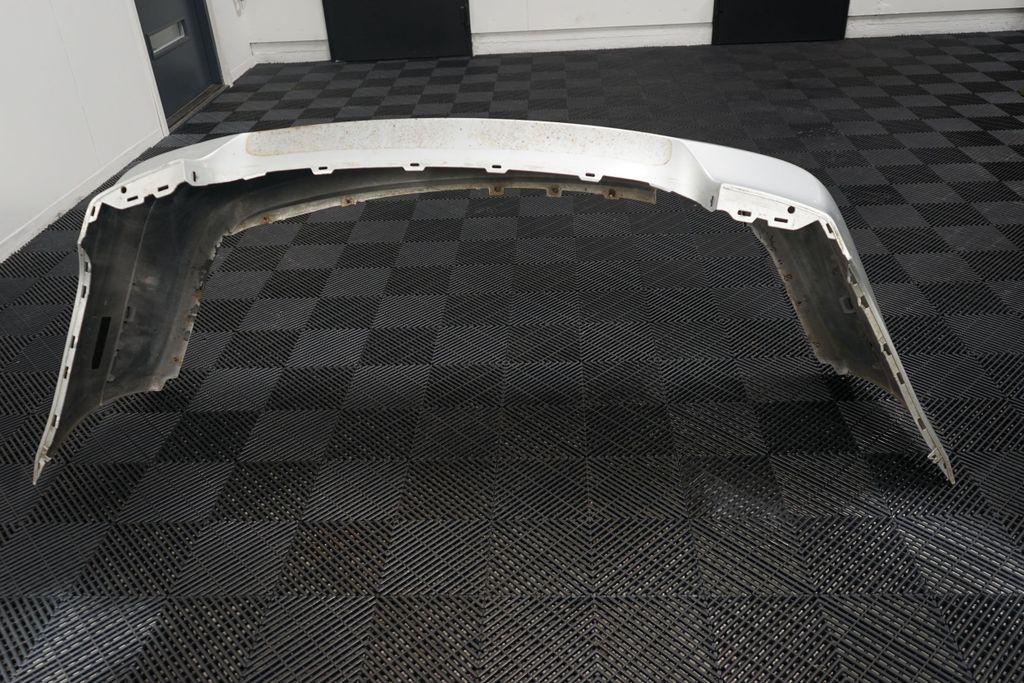 Rear bumper (3)