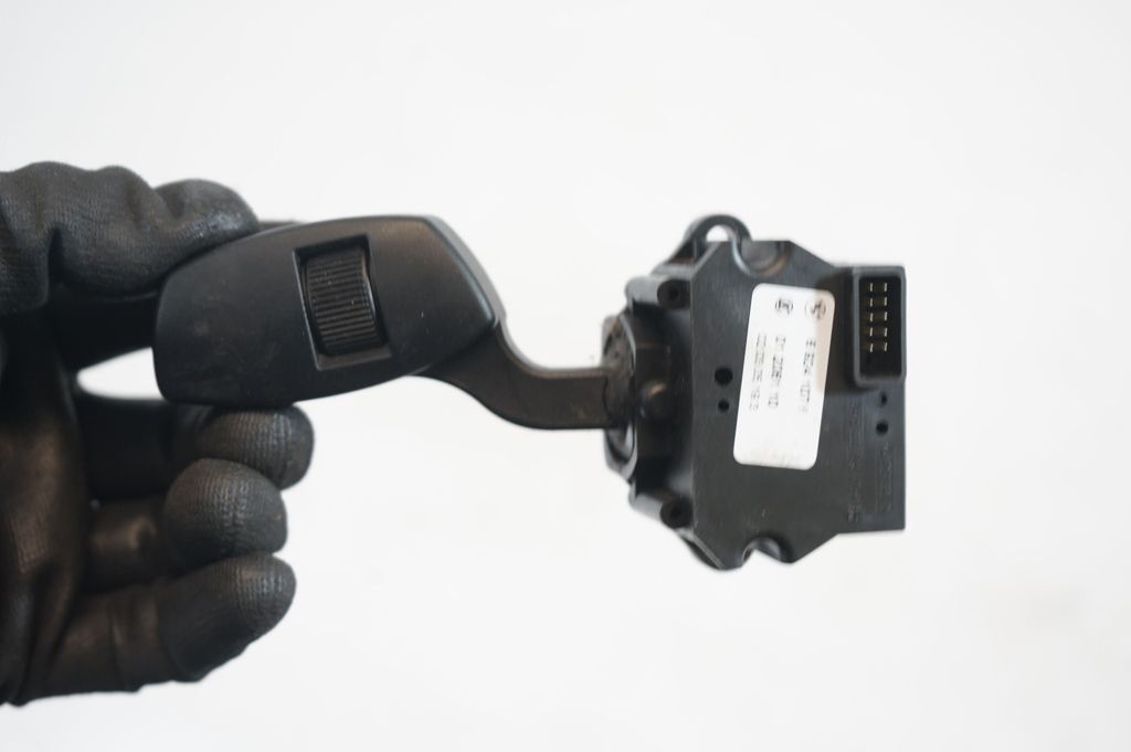 Wiper control stalk (8)