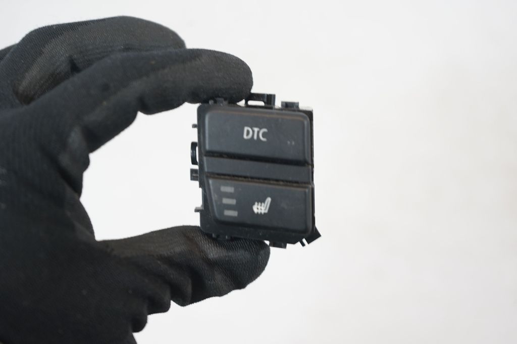 Seat heating switch (6)