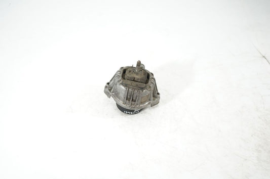 Engine mount bracket