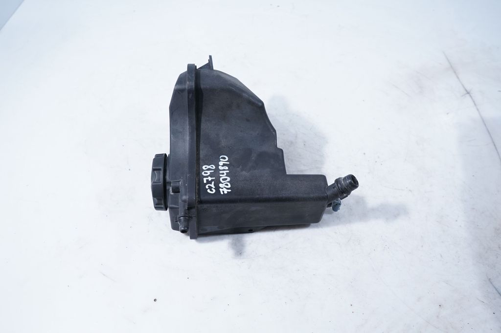 Coolant expansion tank/reservoir (4)