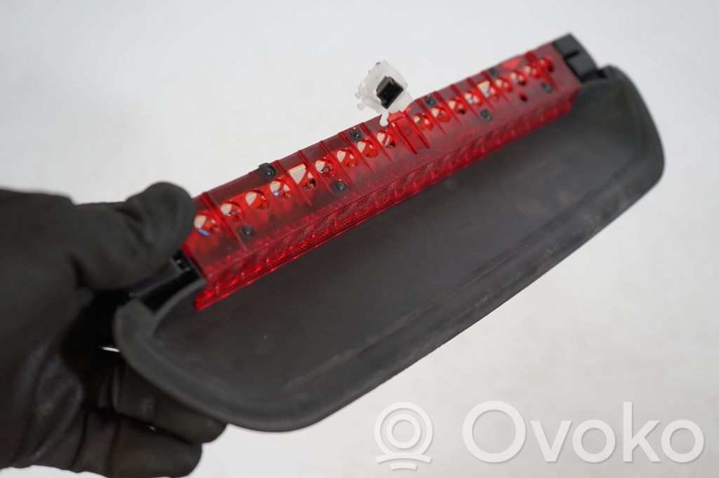 Third/center stoplight (6)