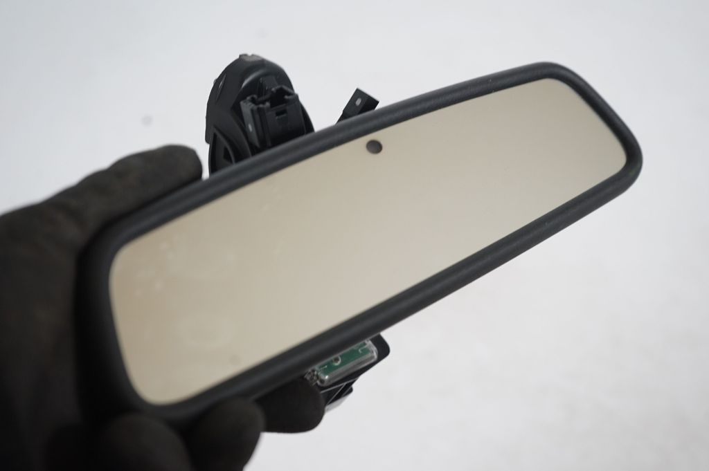 Rear view mirror (interior) (6)
