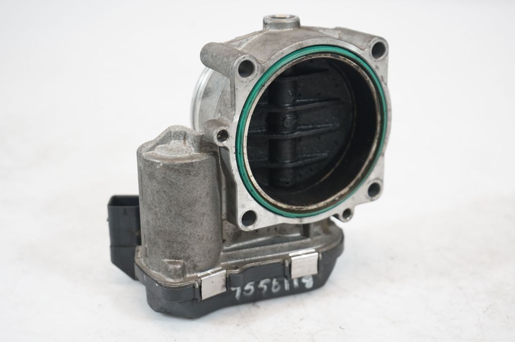 Throttle valve (6)