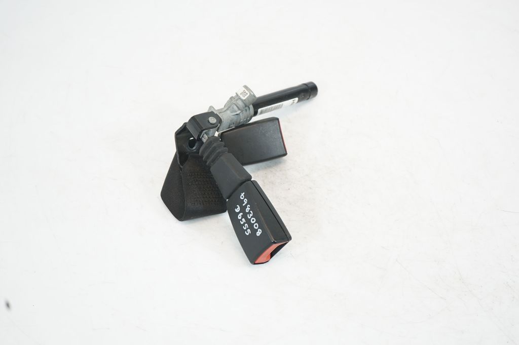 Rear seatbelt buckle (4)