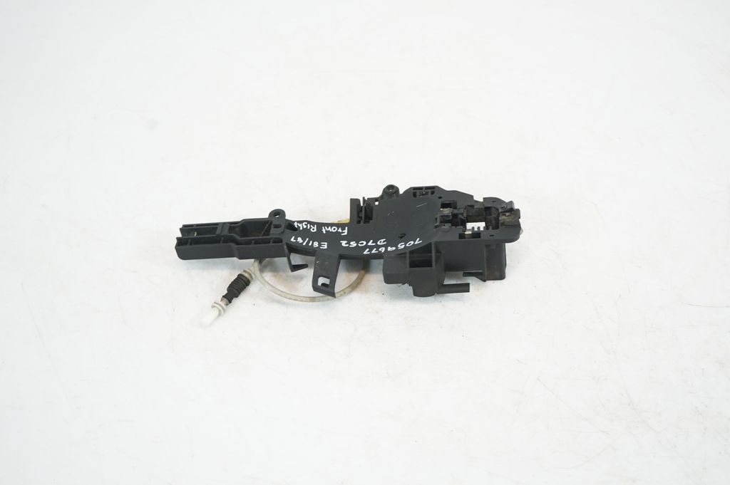 Front door exterior handle/bracket (3)