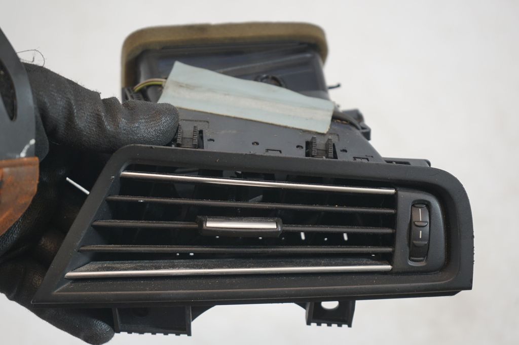 Dashboard side air vent grill/cover trim (7)