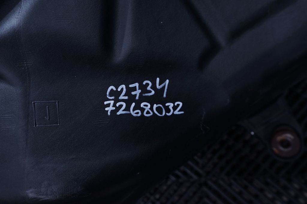 Fuel tank (8)