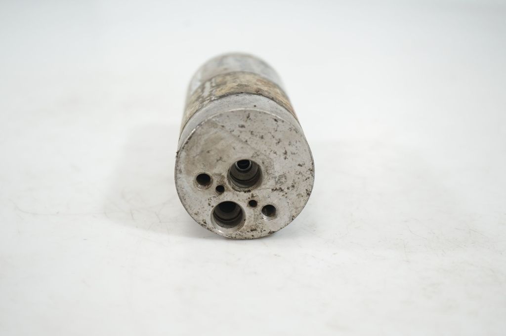 Air conditioning (A/C) air dryer (5)