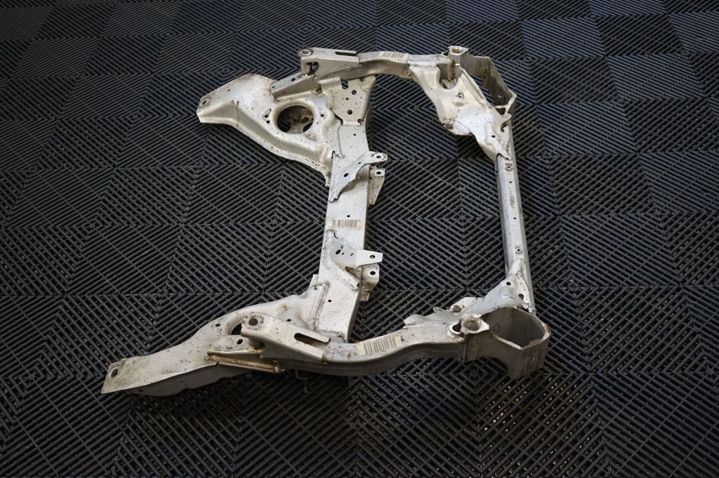 Front subframe (2)