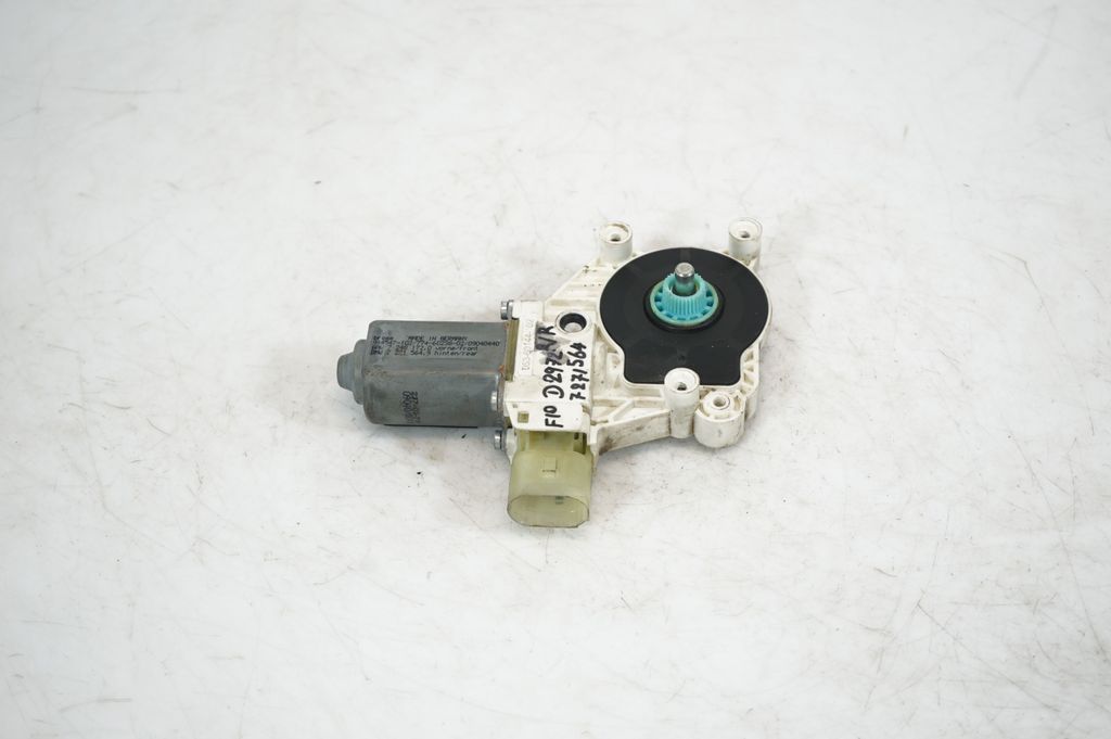 Front door window regulator motor (3)