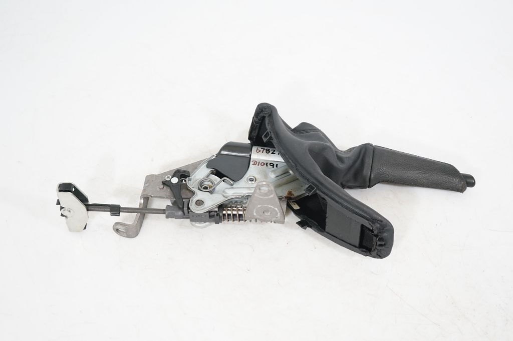 Handbrake/parking brake lever assembly