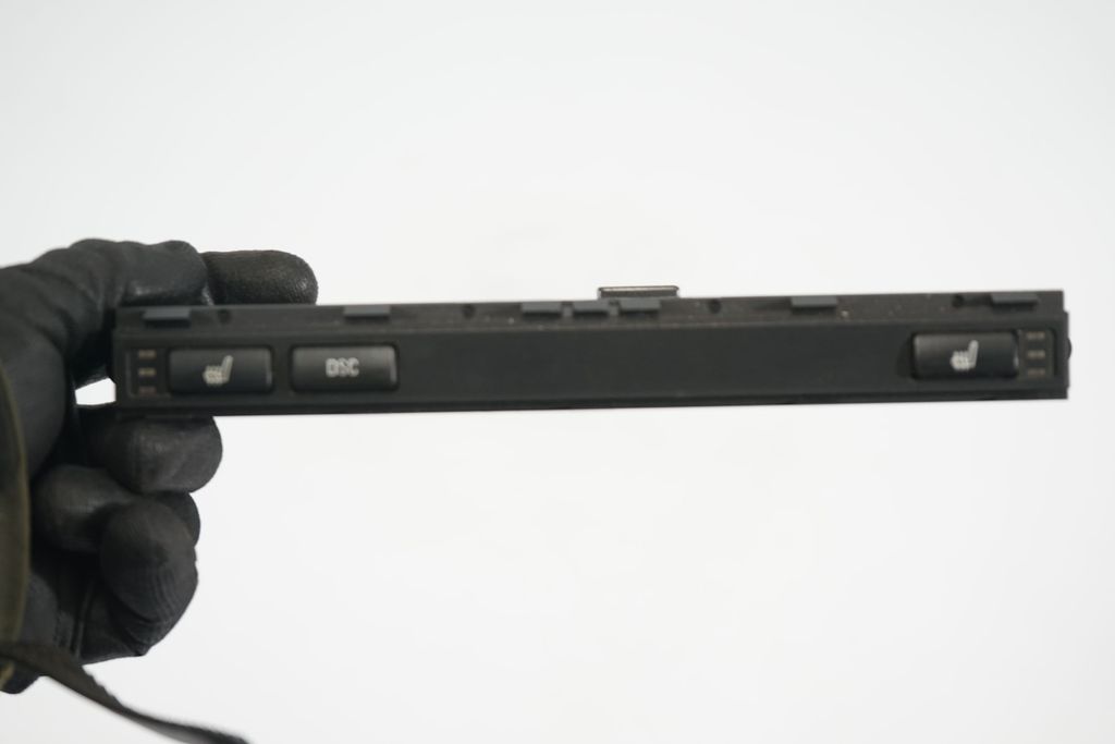 Seat heating switch (6)