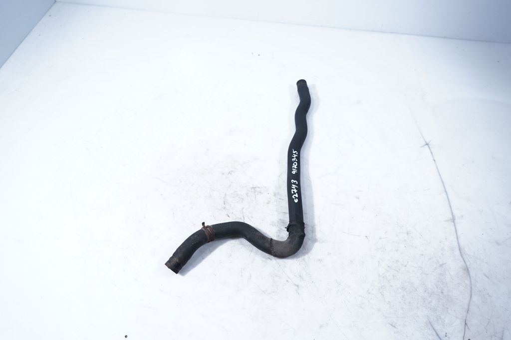 Engine coolant pipe/hose (2)