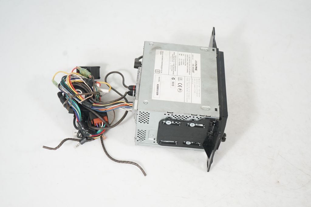 Radio/GPS head unit trim (4)