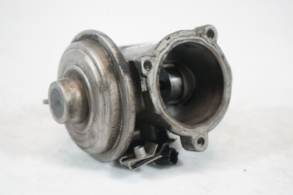 EGR valve (8)