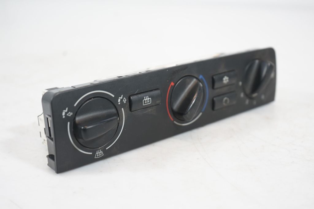 Climate control unit (7)