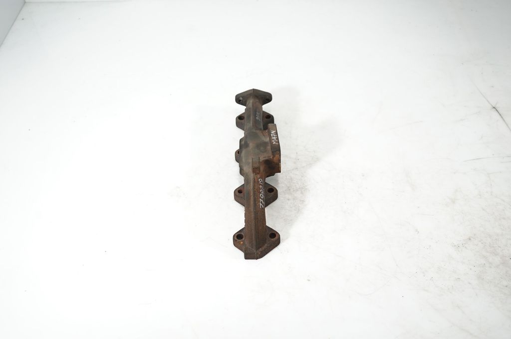 Exhaust manifold (4)