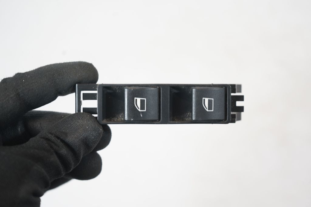 Electric window control switch (6)