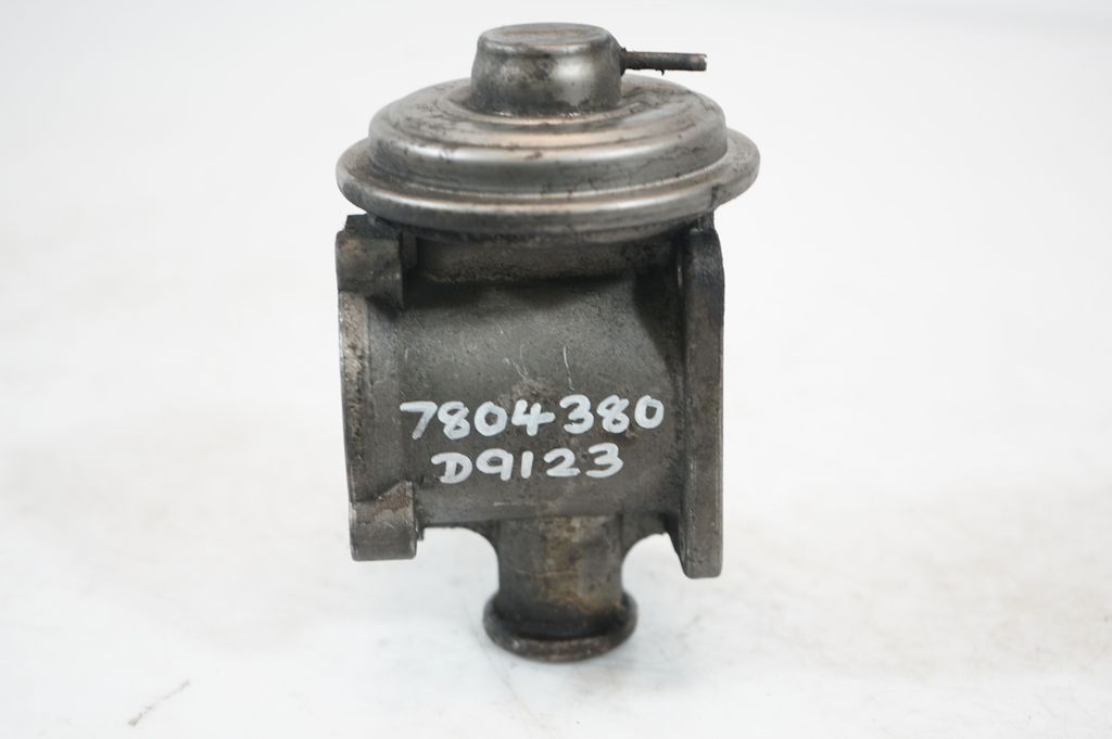 EGR valve (10)