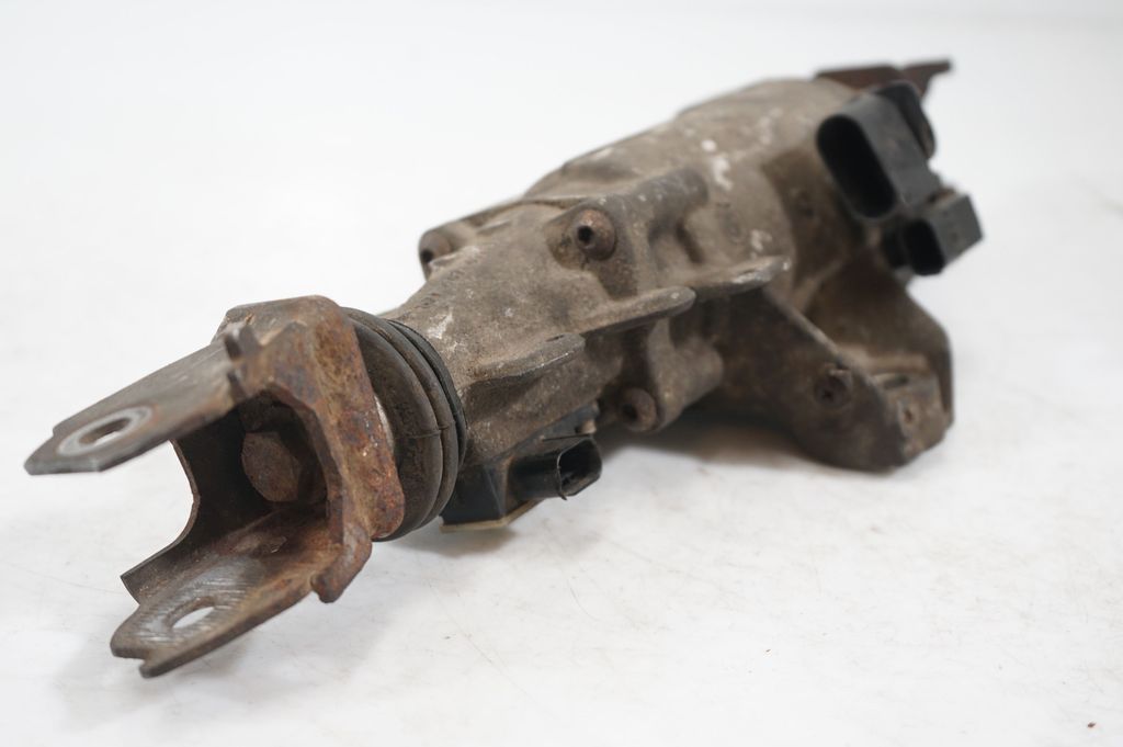 Steering rack (7)