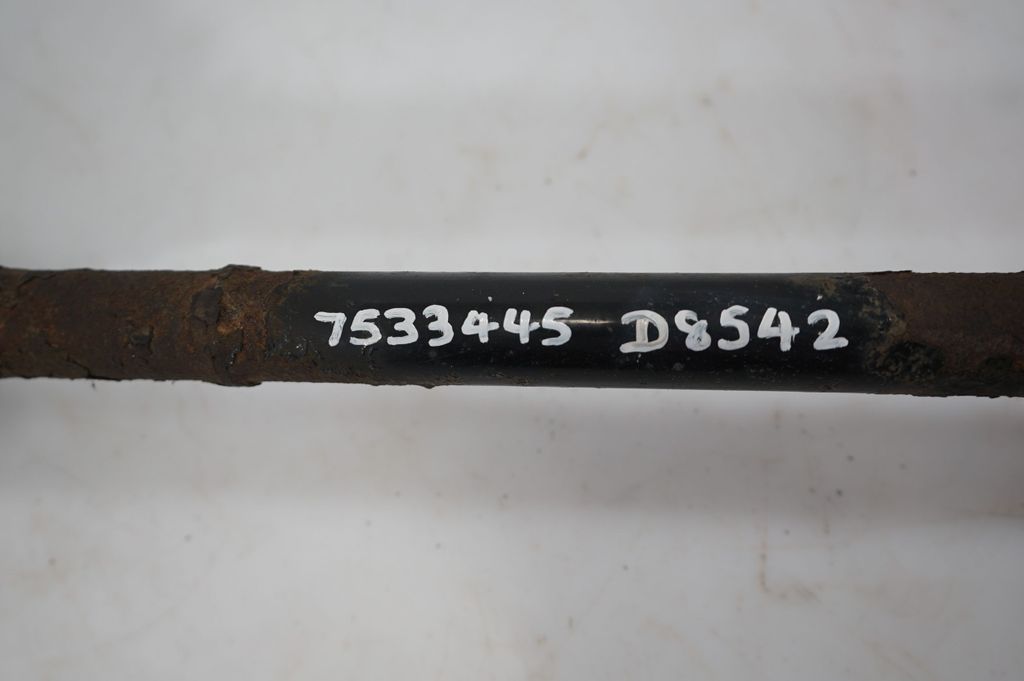 Rear driveshaft (8)