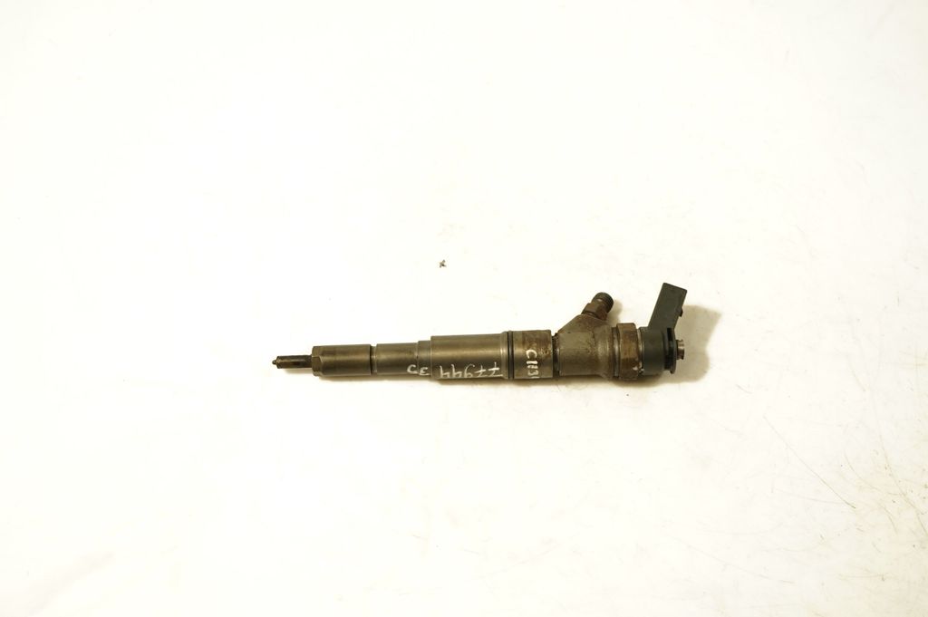 Fuel injector (4)