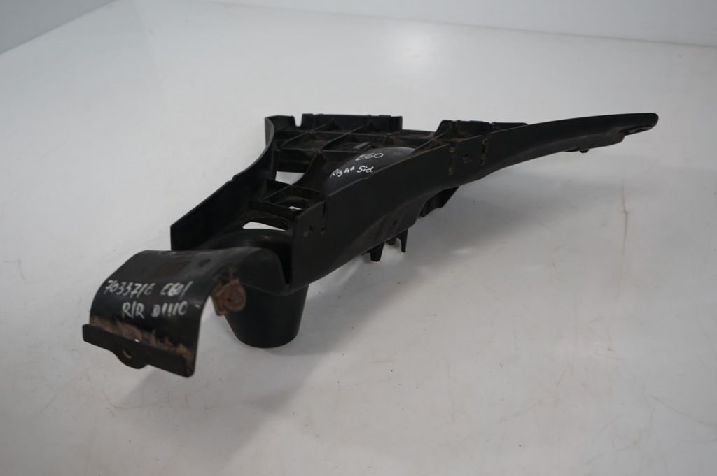 Rear bumper mounting bracket (7)