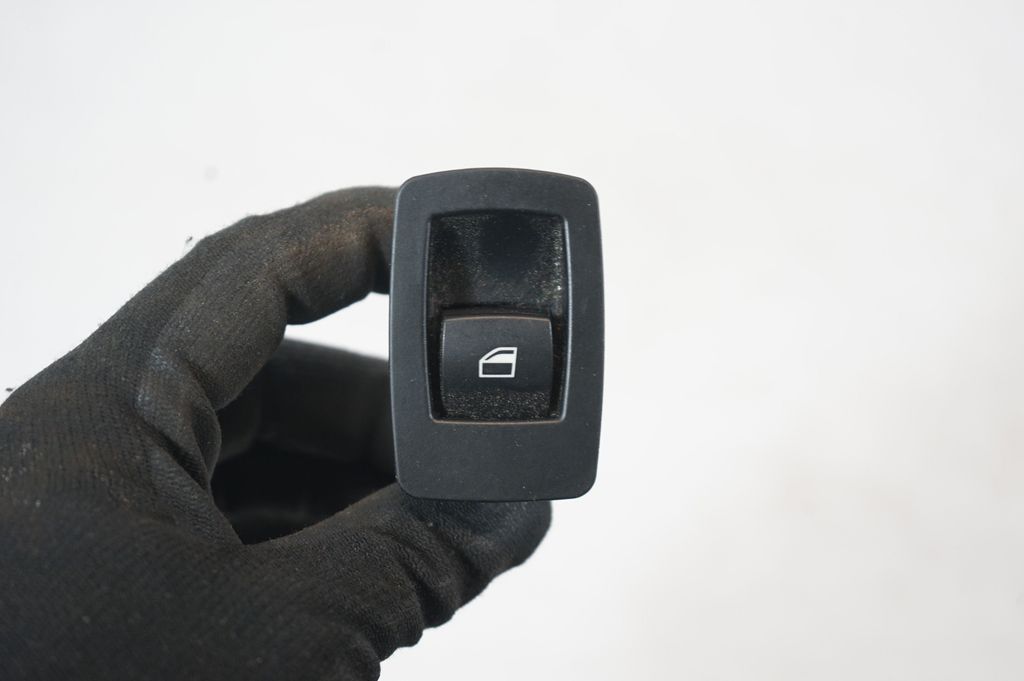 Electric window control switch (6)