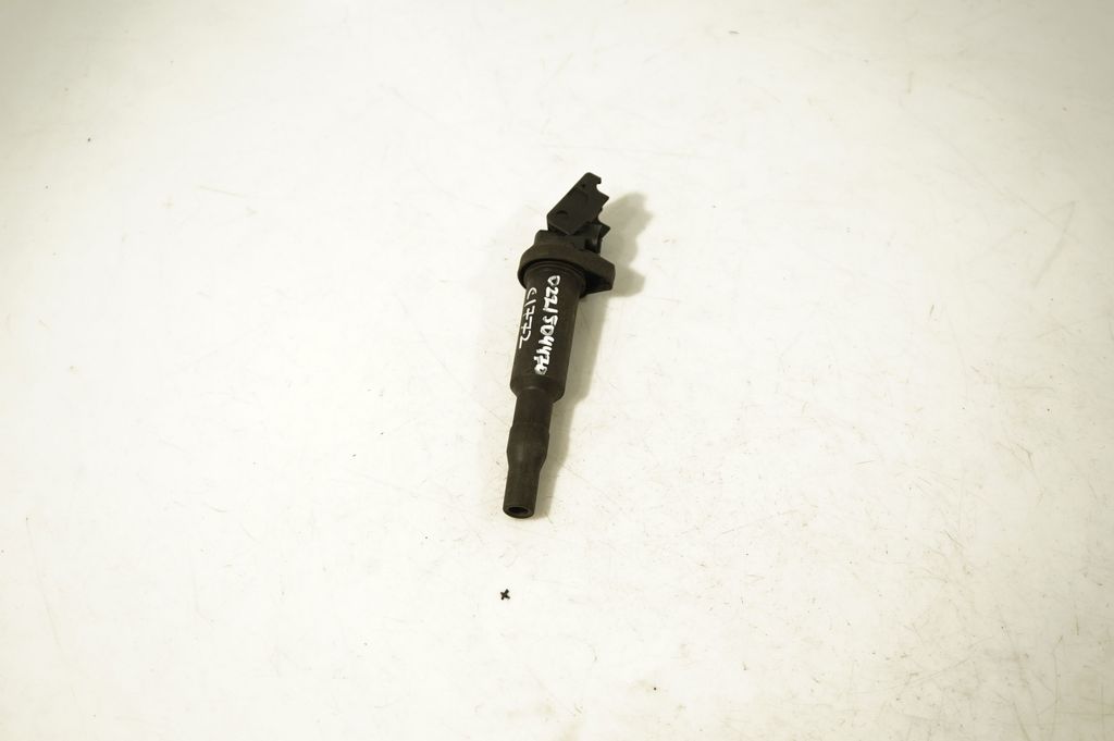 High voltage ignition coil