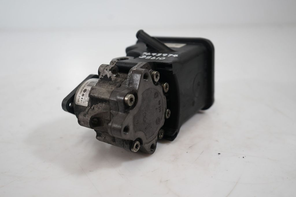 Power steering pump (8)