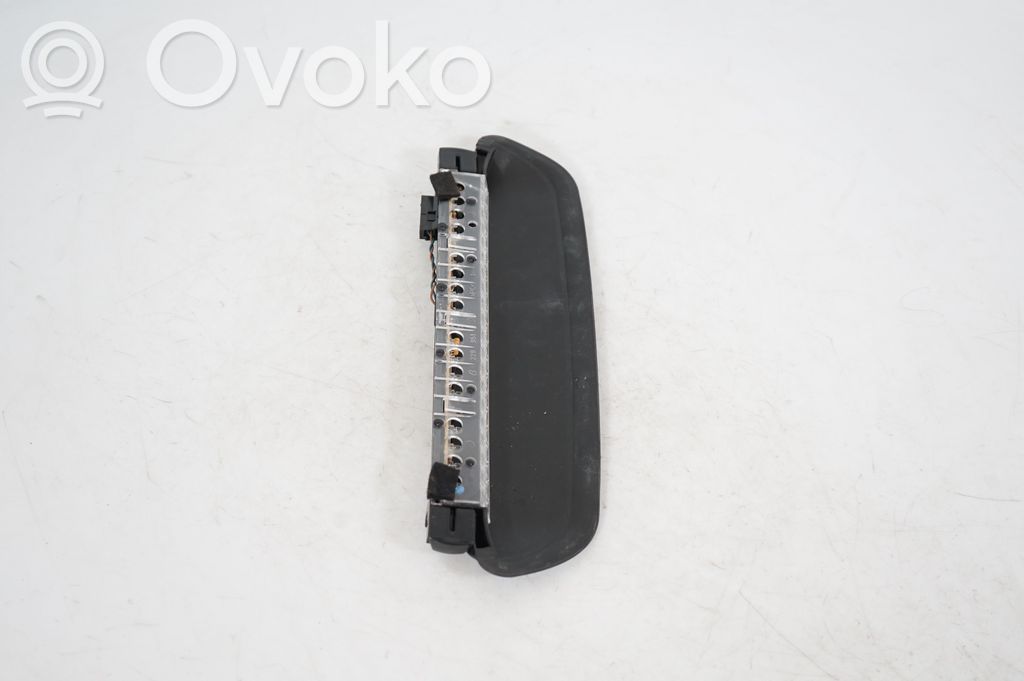 Third/center stoplight (4)