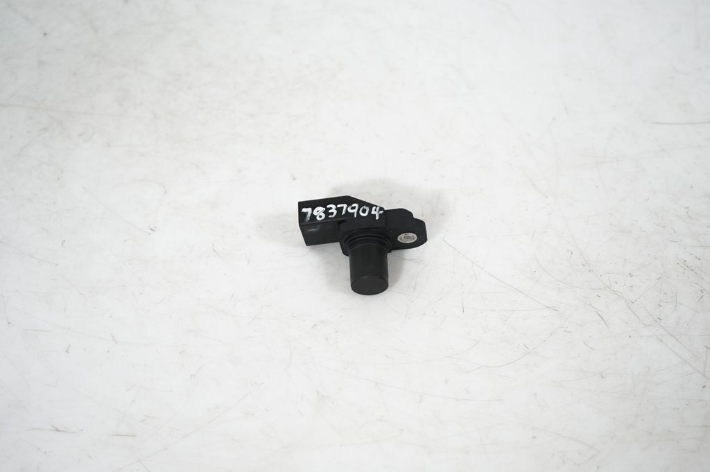 Camshaft position sensor (5)