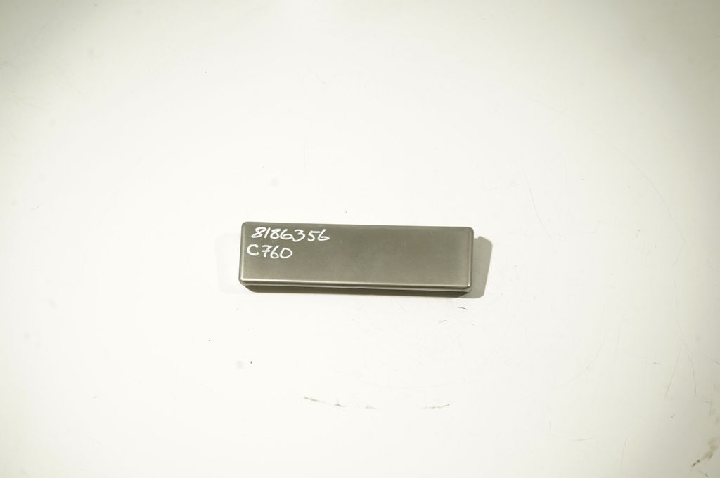 Dashboard glove box trim (5)