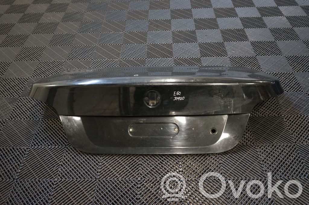 Tailgate/trunk/boot lid