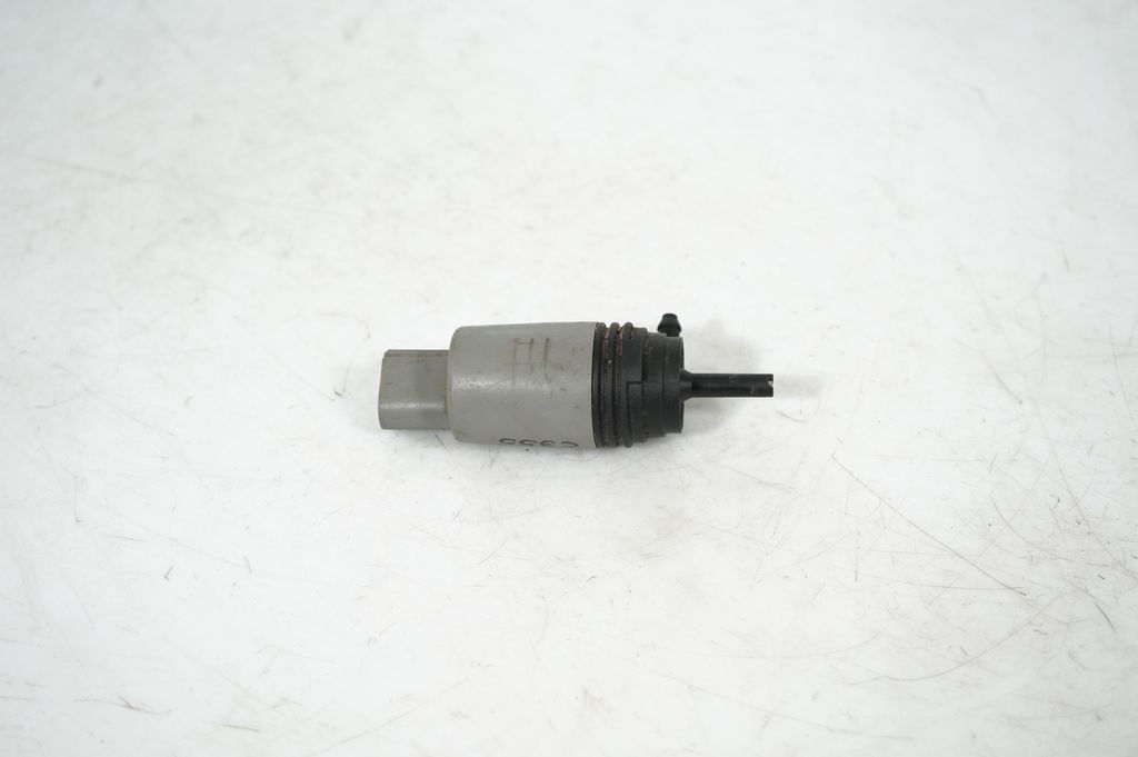 Windscreen/windshield washer pump (5)