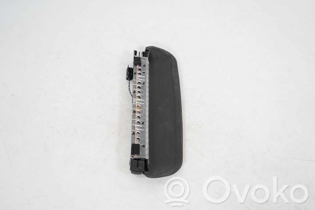 Third/center stoplight (4)