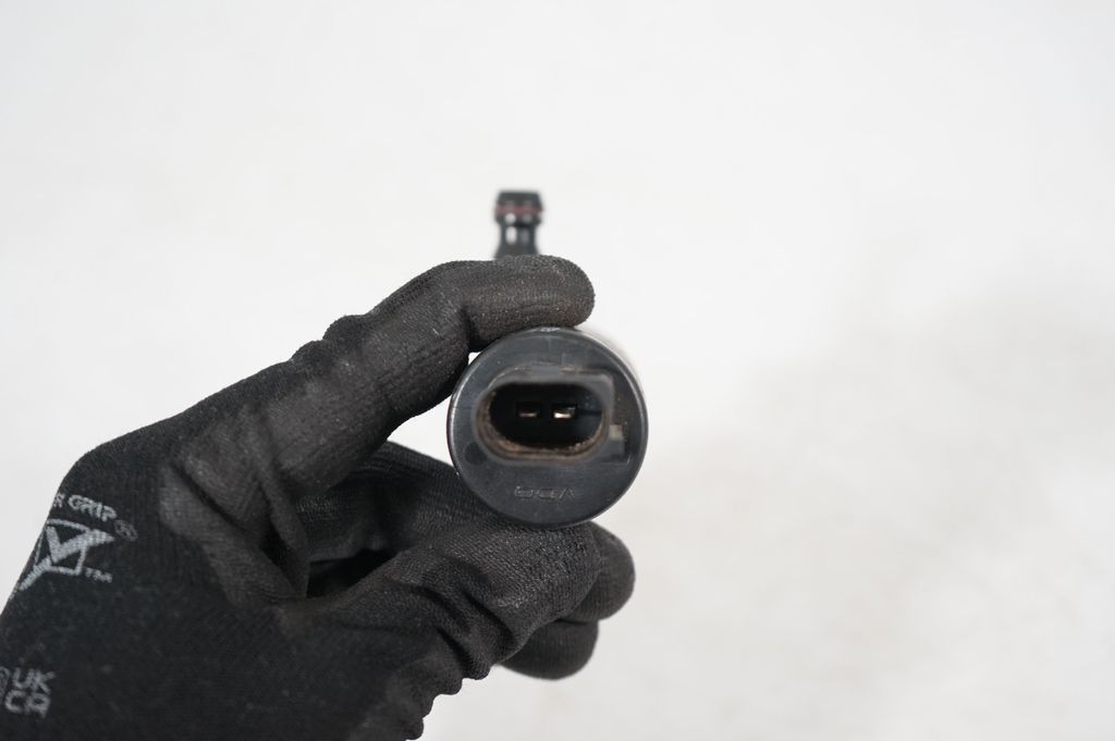 Headlight washer pump (6)