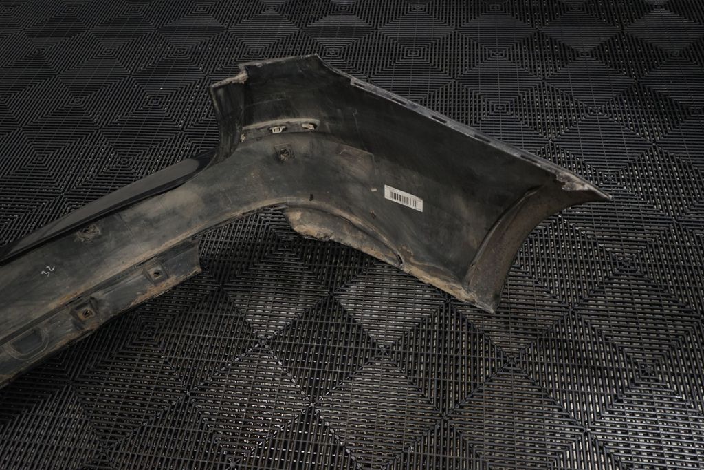 Rear bumper (9)