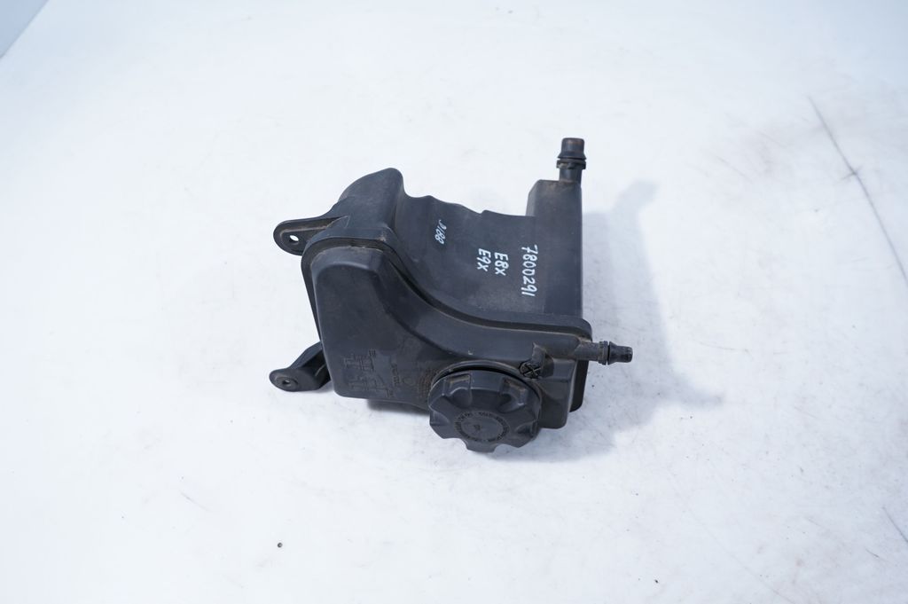 Coolant expansion tank/reservoir (3)