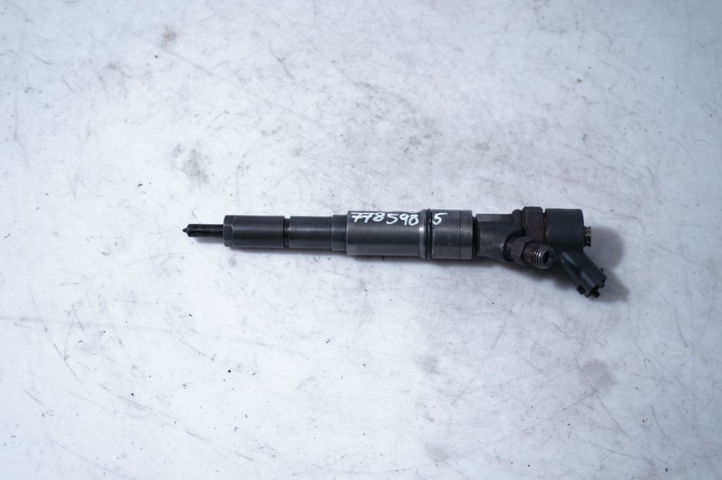 Fuel injector (5)