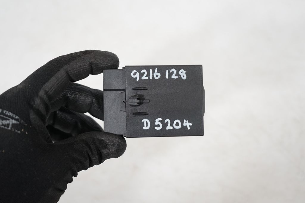 Seat belt adjustment motor (7)