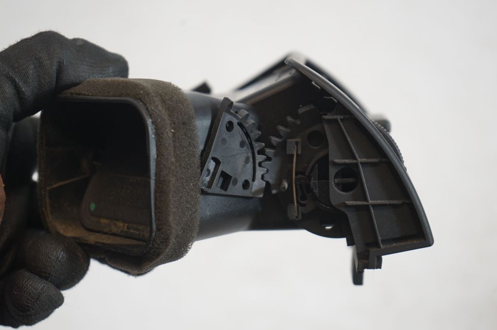 Dashboard side air vent grill/cover trim (5)