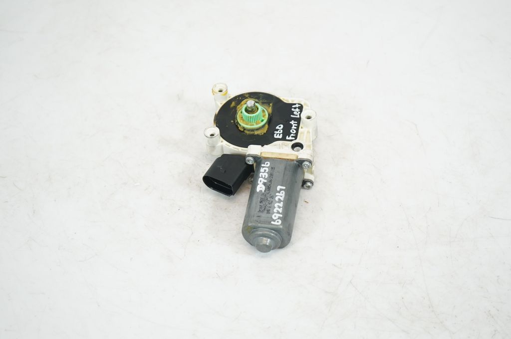 Front door window regulator motor (4)