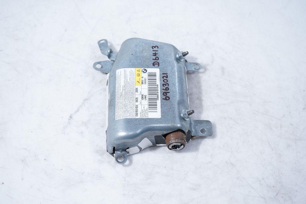 Front door airbag (4)